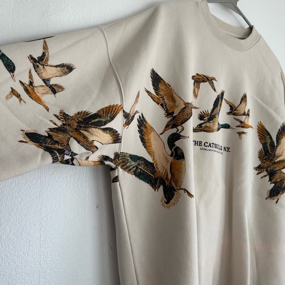 Abercrombie & Fitch Beige Crewneck Sweater with Bird Design - Picture 6 of 7